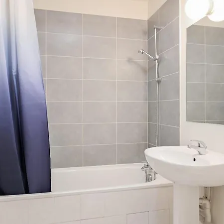 Chez Antoine Cosy 2 People Part Dieu Apartamento *